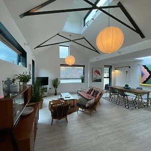 modern-stylish-townhouse.brighton-hotels-england.com/